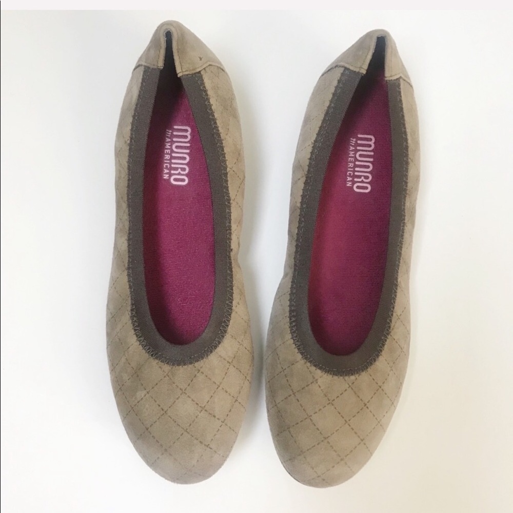 Munro | light tan slip on quilted shoes